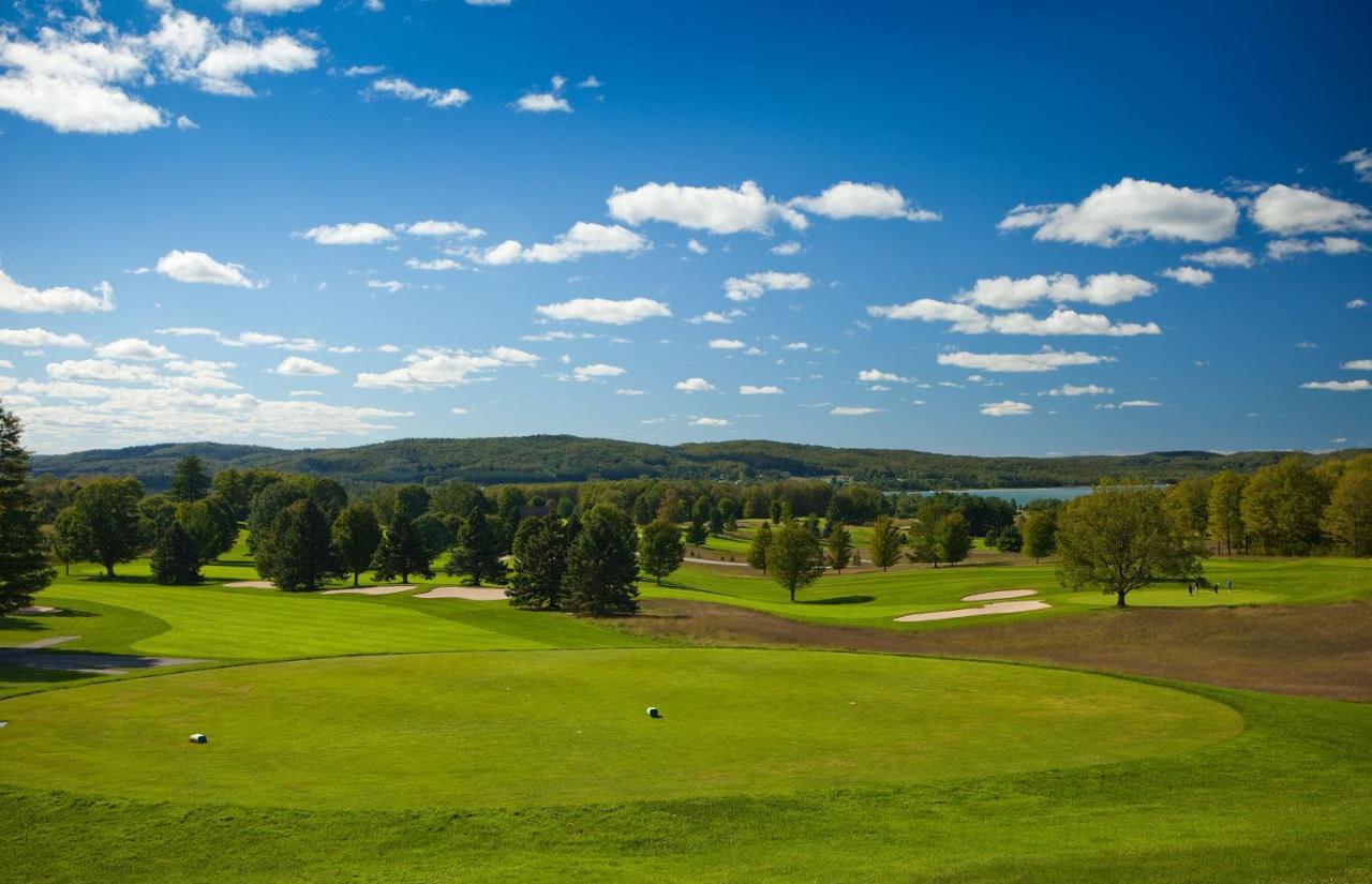 Mountain Run At Boyne Hotel Boyne Falls Exterior photo