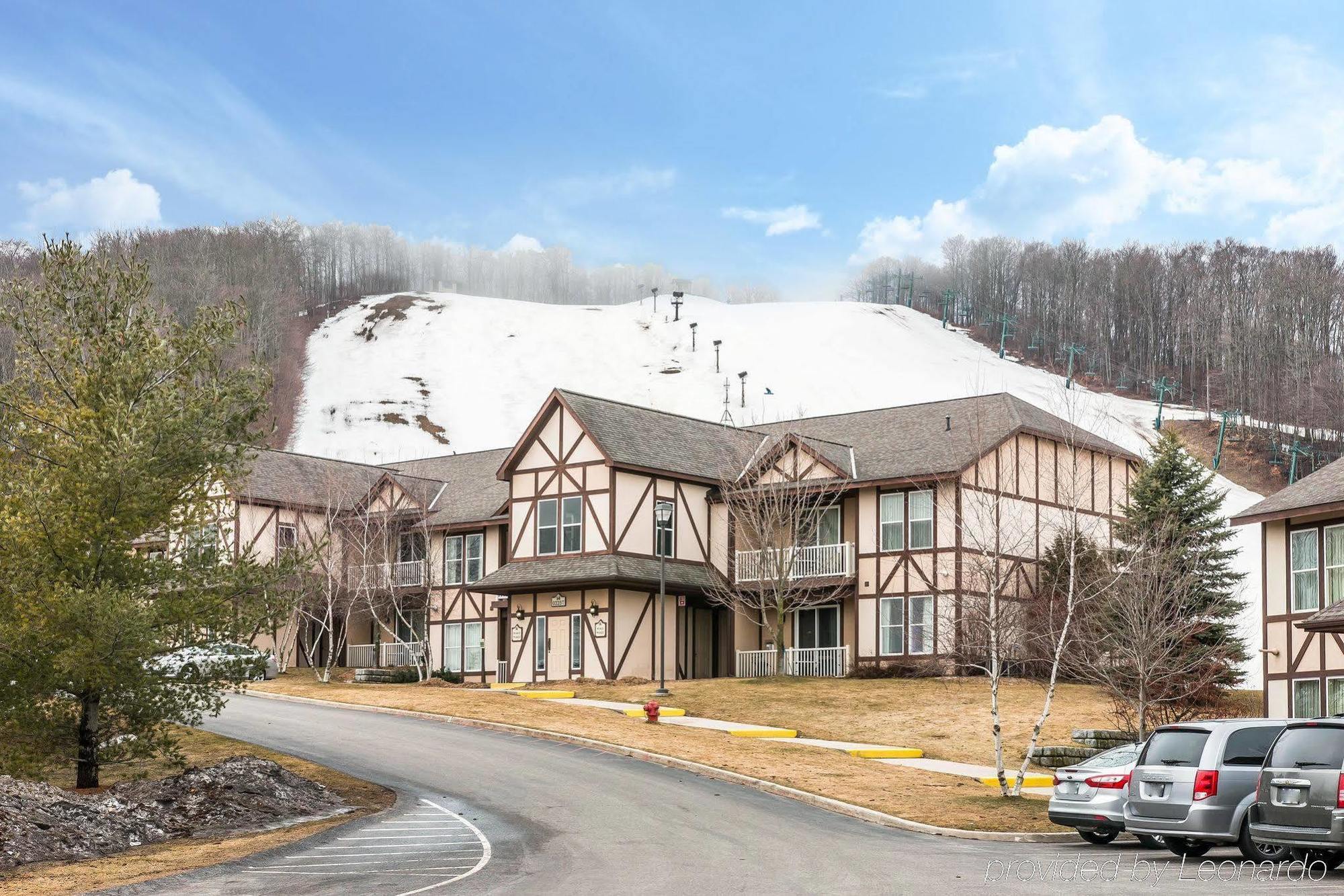 Mountain Run At Boyne Hotel Boyne Falls Exterior photo